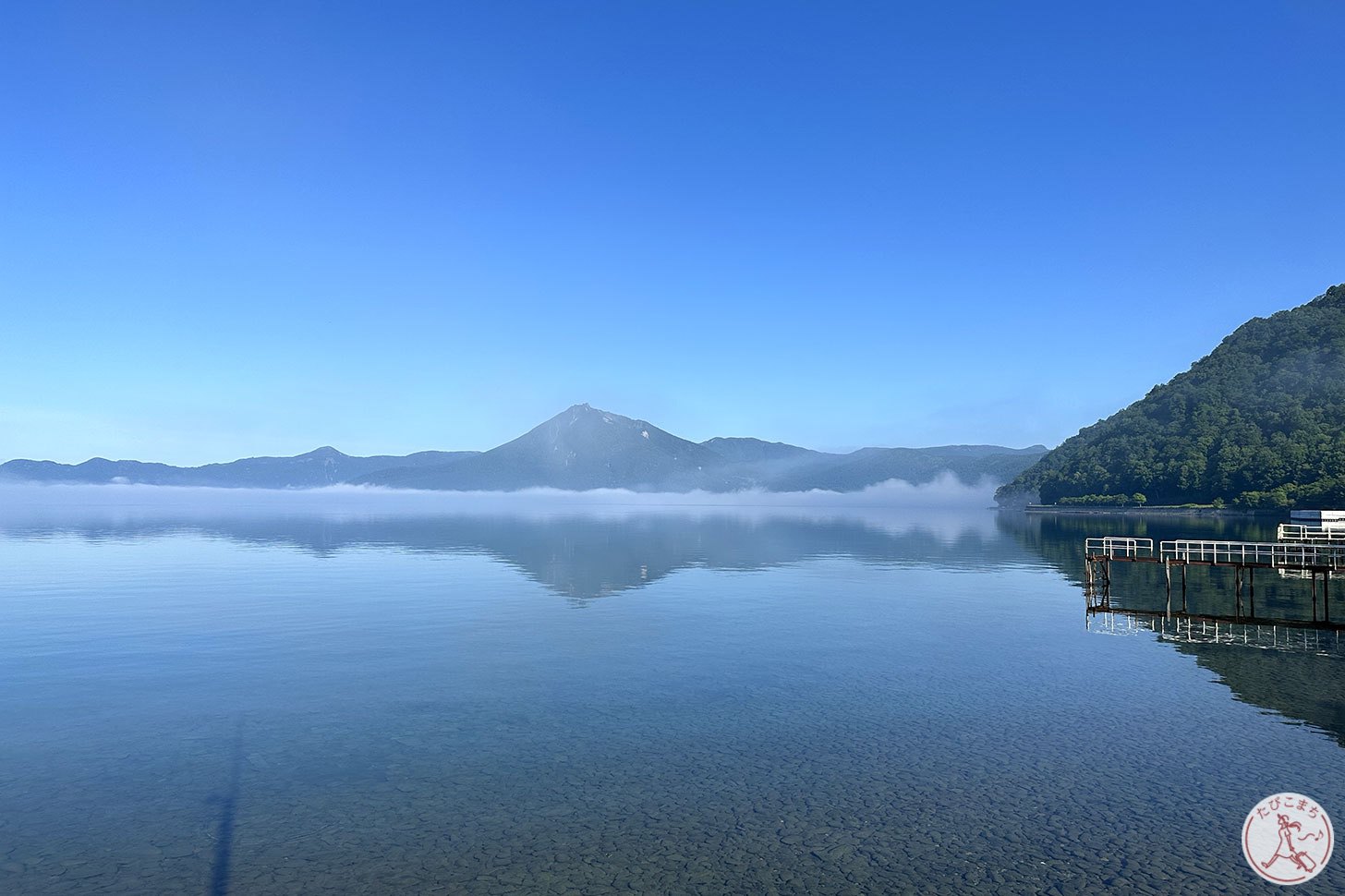 鏡面現象の支笏湖