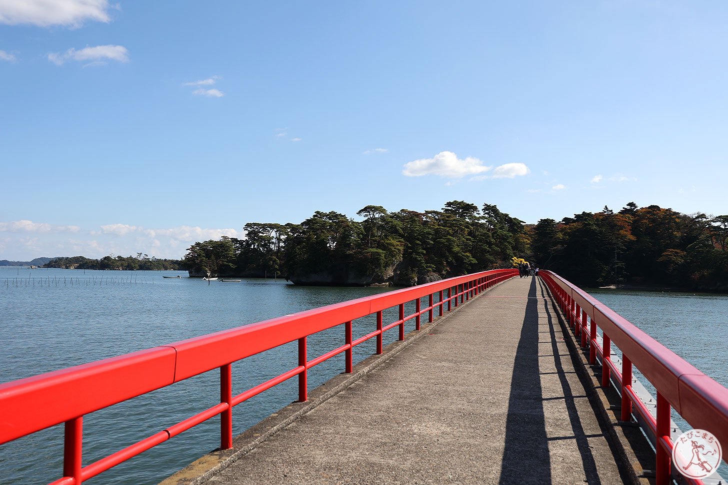 福浦島の赤い橋